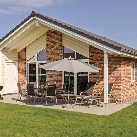 Awesome Home In Dagebuell With Kitchen Luaran gambar