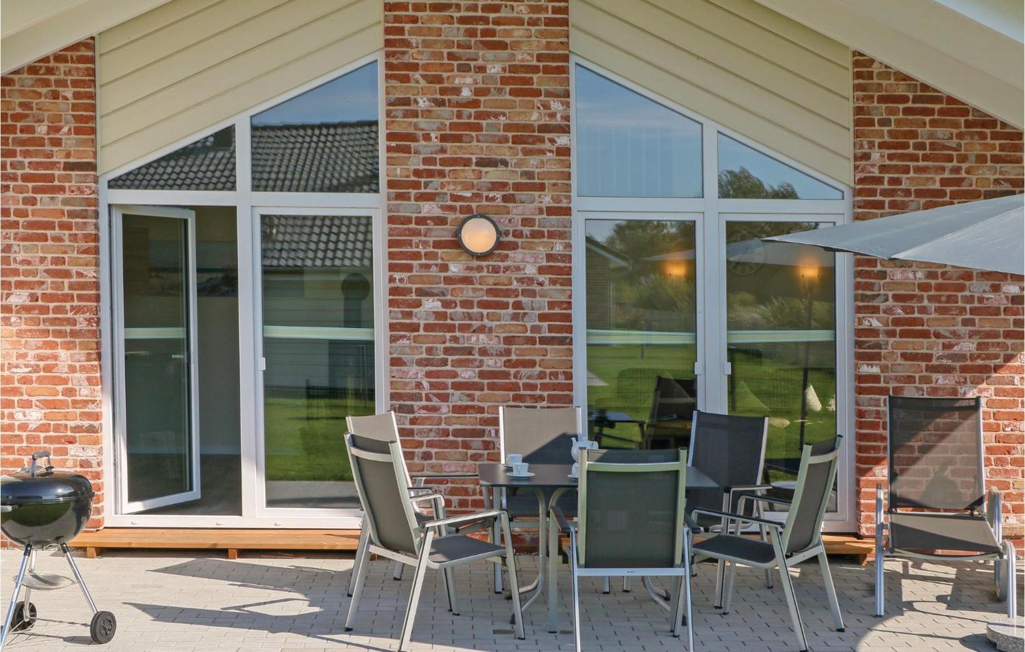 Awesome Home In Dagebuell With Kitchen Luaran gambar